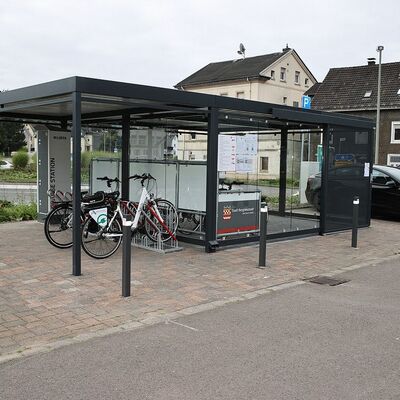 Bild vergrößern: e bike sharing Station Bergneustadt